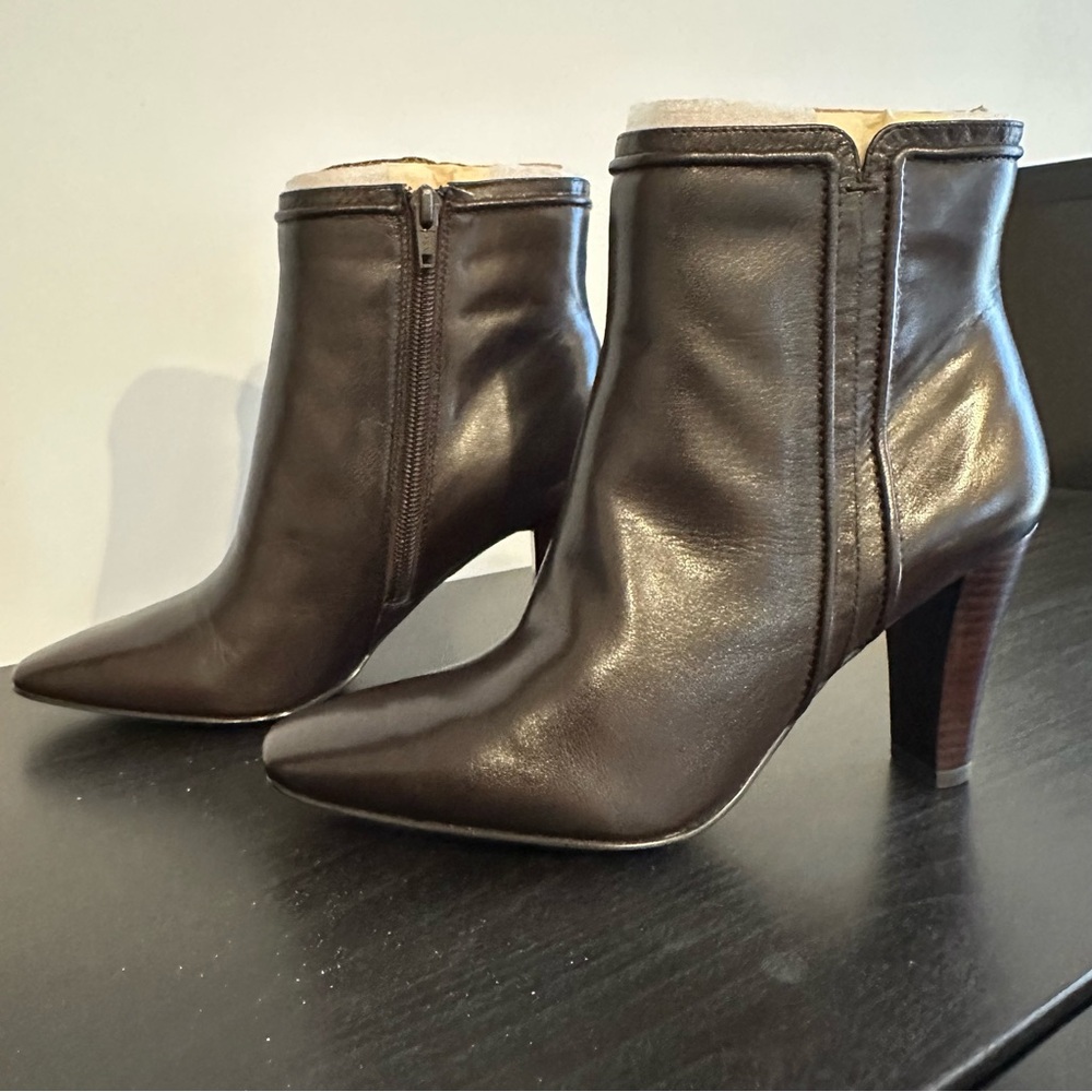 *NEW* Bandolino Women’s Boots in Dark Brown, size: US 7